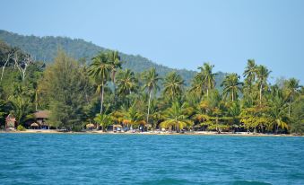 Palm Beach Bungalow Resort