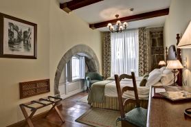 Airas Nunes by Pousadas de Compostela