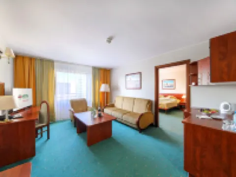 ホテル グロマダ ワルシャワ セントラム ワルシャワのホテル