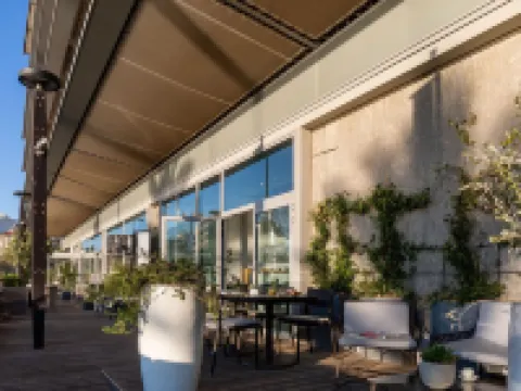 ロイヤル アンティーブ ラグジュアリー ホテル レジデンス ビーチ ＆ スパ アンティーブのホテル