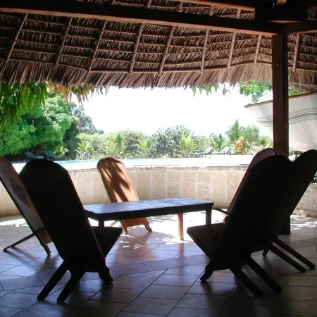 Sunny Hotel Majunga