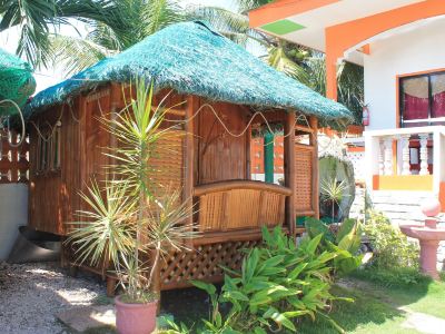 Maxvir Inn Beach Resort