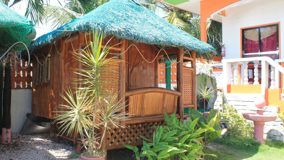 Maxvir Inn Beach Resort