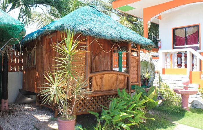 Maxvir Inn Beach Resort