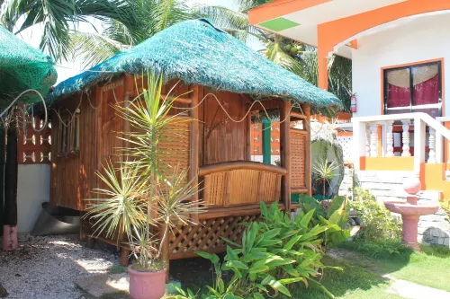 Maxvir Inn Beach Resort - Sea View