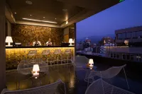Solace Hotel Santiago - Baarit