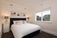 Sunrise at Penguin Hotels in Penguin