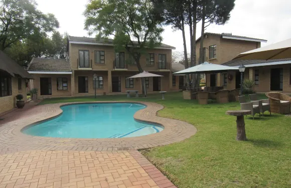 湖遊胡優查特韋爾旅舍