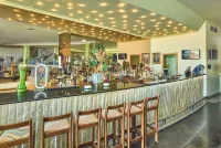 Hotel Baia Grande - ที่มีบาร์