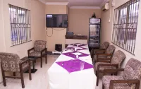 Maxton Suites Magodo
