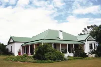 Leeuwenbosch Shearers Lodge - Amakhala Game Reserve Отели в г. Grahamstown