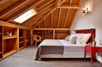 Mercearia d'Alegria Boutique B&B Hotels in Peniche