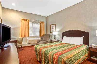 Days Inn by Wyndham Seattle Aurora Các khách sạn ở Shoreline