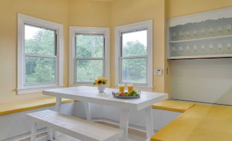 Game Farm Villa by Avantstay 10Bdr, Private Pond, Spa, Pool Family-Friendly