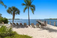 Beachside Resort & Residences - Ocean View