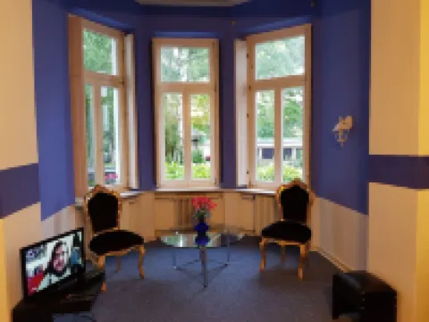 เอ แอนด์ เอส เฟอร์เรียนโฮ่ง เคออบเล็นเซอสตราส