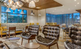 Cambria Hotel Charleston Riverview