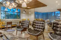 DoubleTree by Hilton Charleston Riverview - 4 stelle