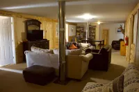 Alpine Creek Lodge