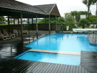 Mid Coast Motor Inn فنادق في North Macksville