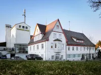 هوتل داس كيو Hotels near Römisches Bad Wurmlingen