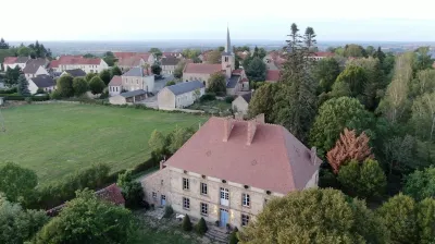 Zone Bleue Hotels in Commentry
