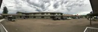 Motel 6 Fort Nelson, BC - parking