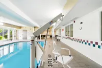 Comfort Inn South Tulsa - Woodland Hills - Pools