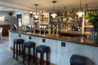 The Dundas Arms - bar