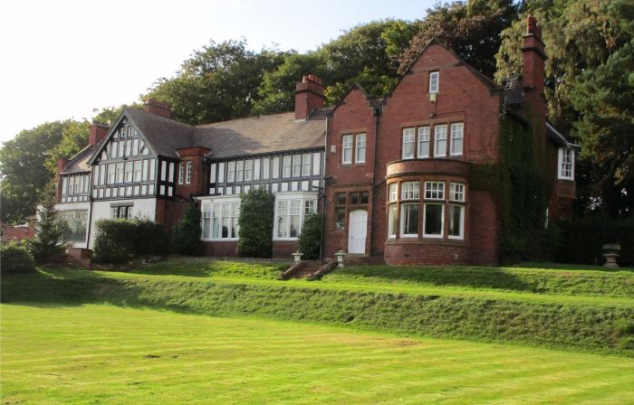 Brass Castle Country House Accommodation