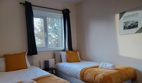 Marvyn-Seven House-Huku Kwetu-3 Bedroom-Fully Furnished-Quiet - Bungalows