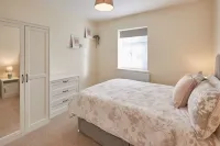 Host & Stay - South Cliff Apartment