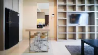 Modern and Cozy 1Br at Grand Sungkono Lagoon Apartment Hotels in Dukuhpakis