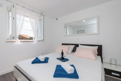 Apartment Semi Hotels in Rozat