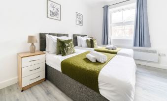 Modern Town Center Apartments Aldershot