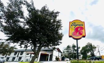 Super 8 by Wyndham Lewiston Auburn Area