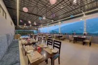 Clarion Hotel de Renees Gangtok ( 5km from MG Marg)