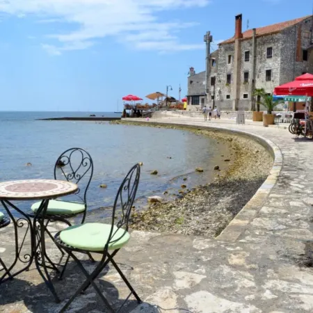 Comfortable Apartment in Umag With Parking Space Отели в г. Мурине