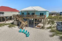 Expansive Beachfront Area and Elevated Deck - Stunning Coastal Retreat