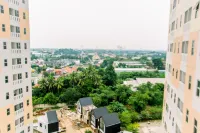 Elegant and Comfortable Studio at Urbantown Serpong Apartment Hotels in Ciputat