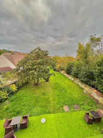 Thoiry Étoile Lodge Отели рядом со станцией Houdan