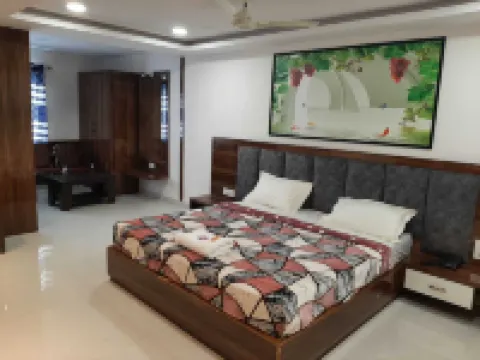 HOTEL SRI BALAJI INN Hotels near BASARA TEMPLE