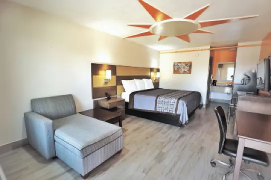 Scottish Inns & Suites Shenandoah Woodlands Mall