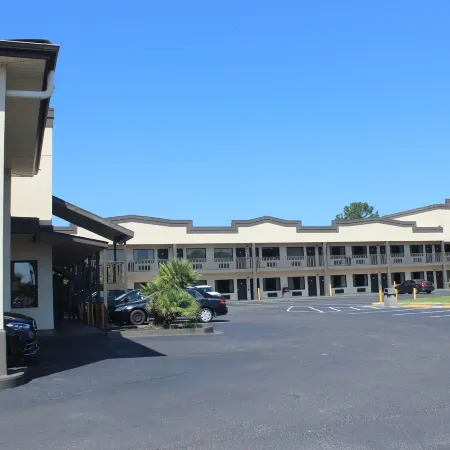 Riverfront Inn Conway