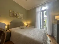 House - Sleeps 4 - Garden - Pets Ok - Parking - Bungalows