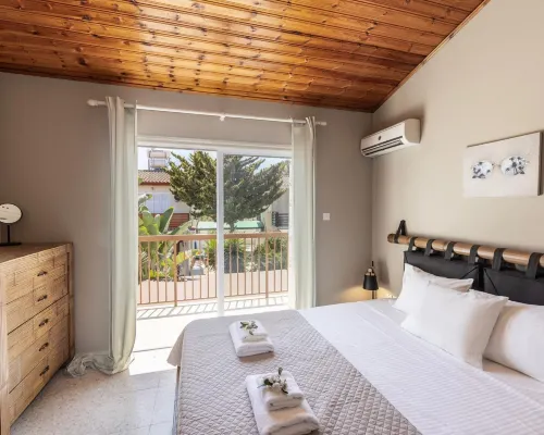 Anas Kiti Seaside Villa Hotels in Perivolia