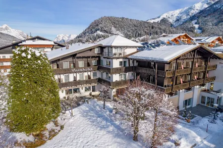 Parkhotel Seefeld Отели в г. Seefeld in Tirol