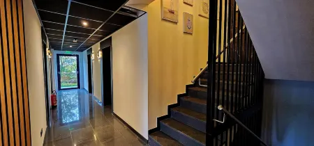 Hira Boarding Aparthotel Отели в г. Дингольфинг-Ландау