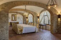 Castello di Montemasso B&B Hotels in Greve in Chianti