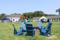 Sunbird Cape Cod Annex - Parkering